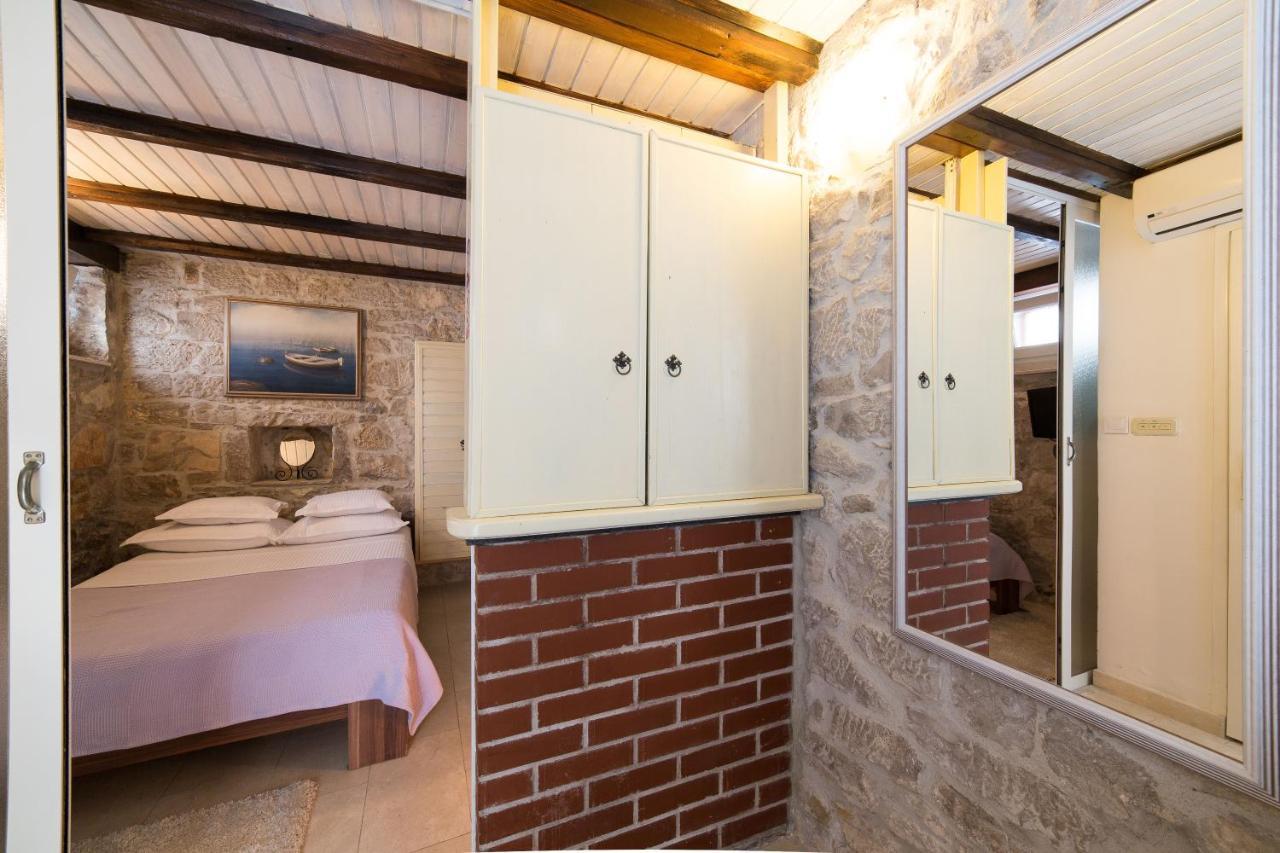 Guesthouse Mirula Сплит Экстерьер фото
