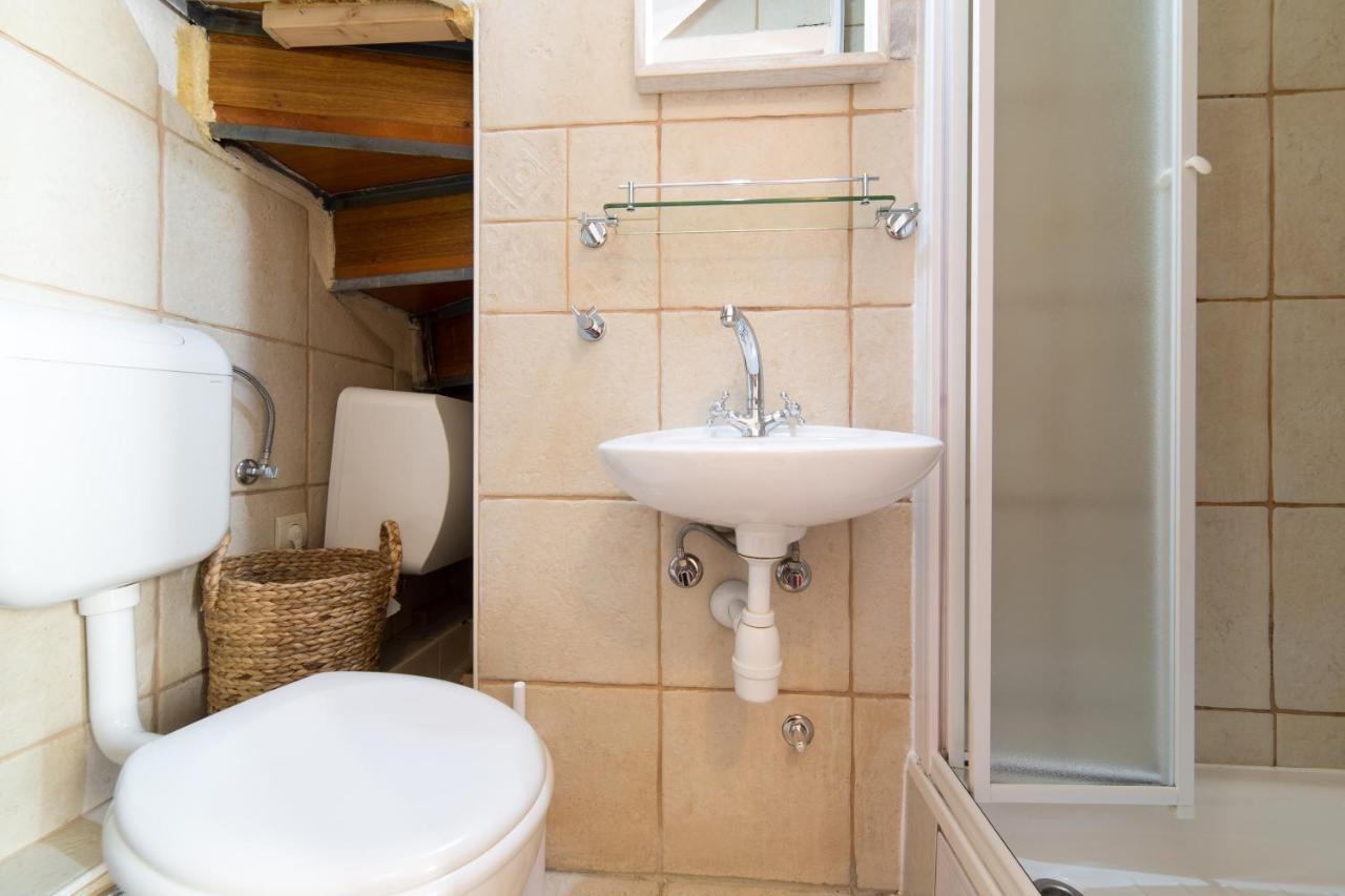 Guesthouse Mirula Сплит Экстерьер фото