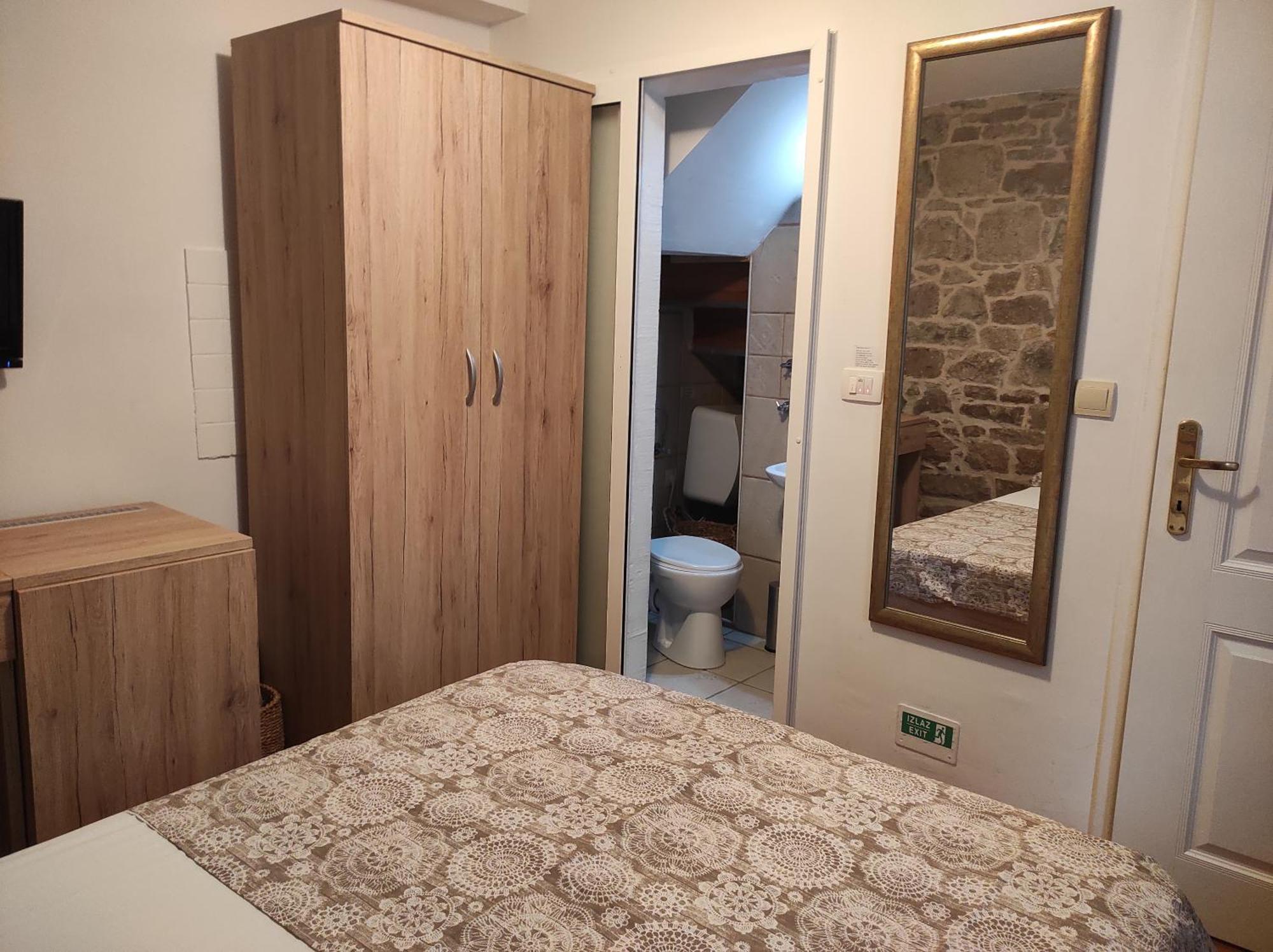 Guesthouse Mirula Сплит Экстерьер фото