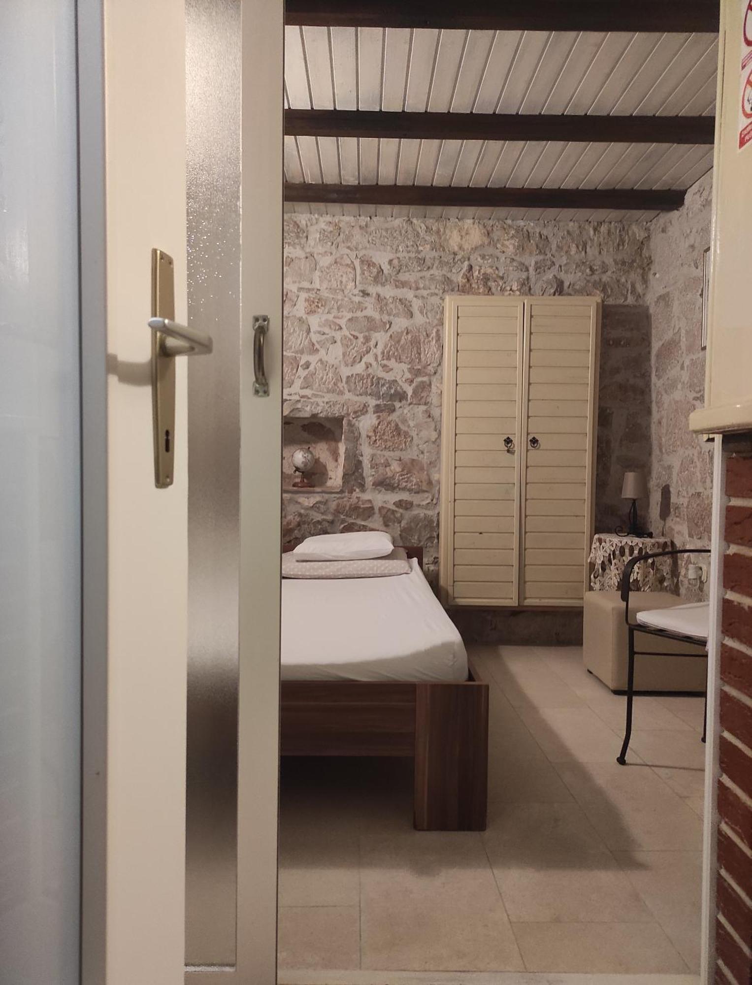 Guesthouse Mirula Сплит Экстерьер фото